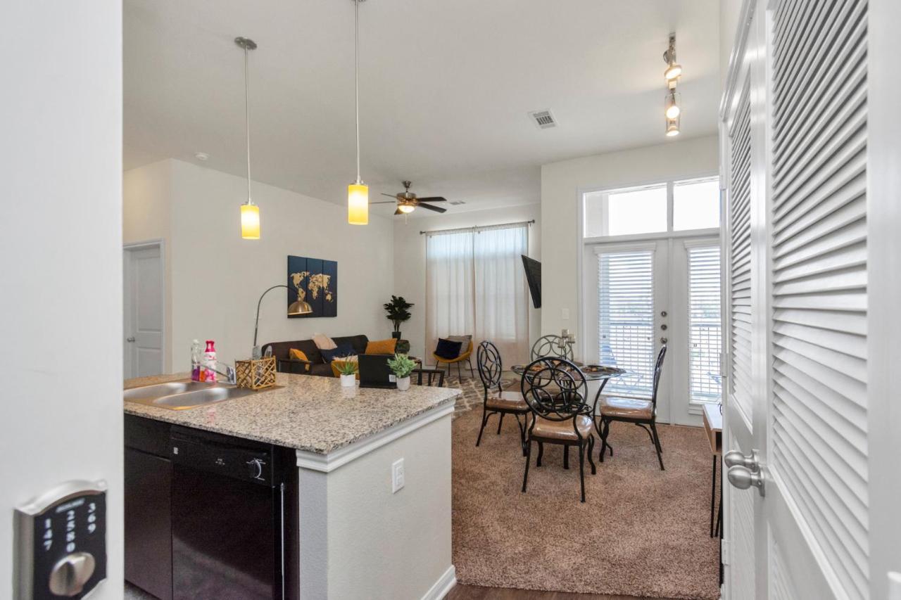 Charming Suite With Gym Near Nrg Medical Center هيوستن المظهر الخارجي الصورة