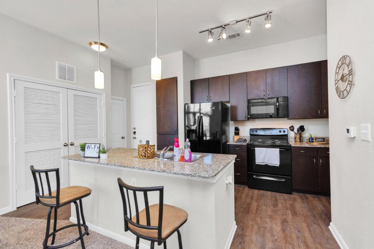 Charming Suite With Gym Near Nrg Medical Center هيوستن المظهر الخارجي الصورة